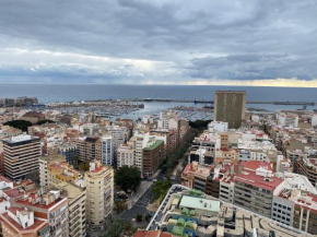 Apartamento 24th floor & sea view, Alicante